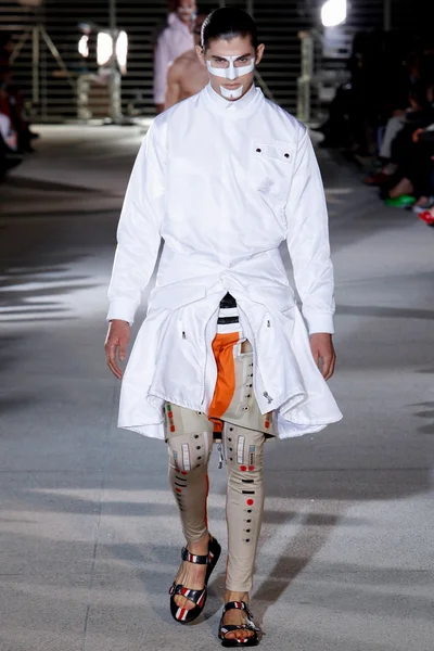 Look 7